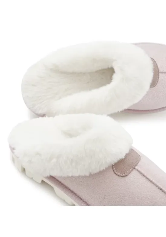 Plusch Hausschuhe