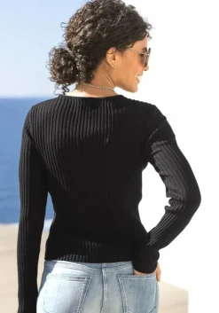 V-Ausschnitt-Pullover